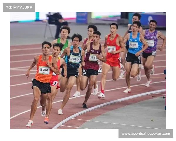 奚枭横男子800米摘金，以1分45秒48创造新全国纪录